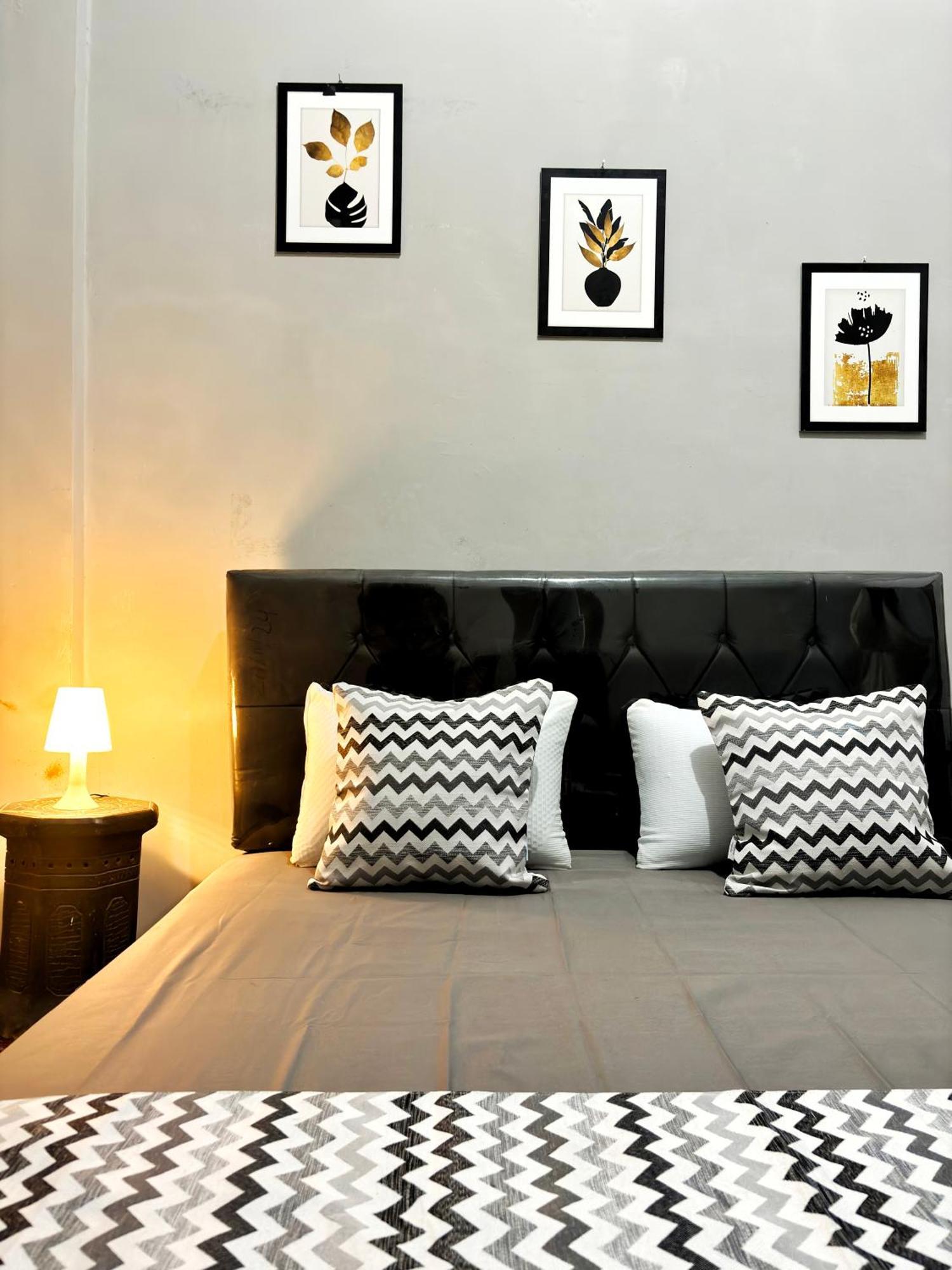 Jogja Day Inn Yogyakarta Esterno foto