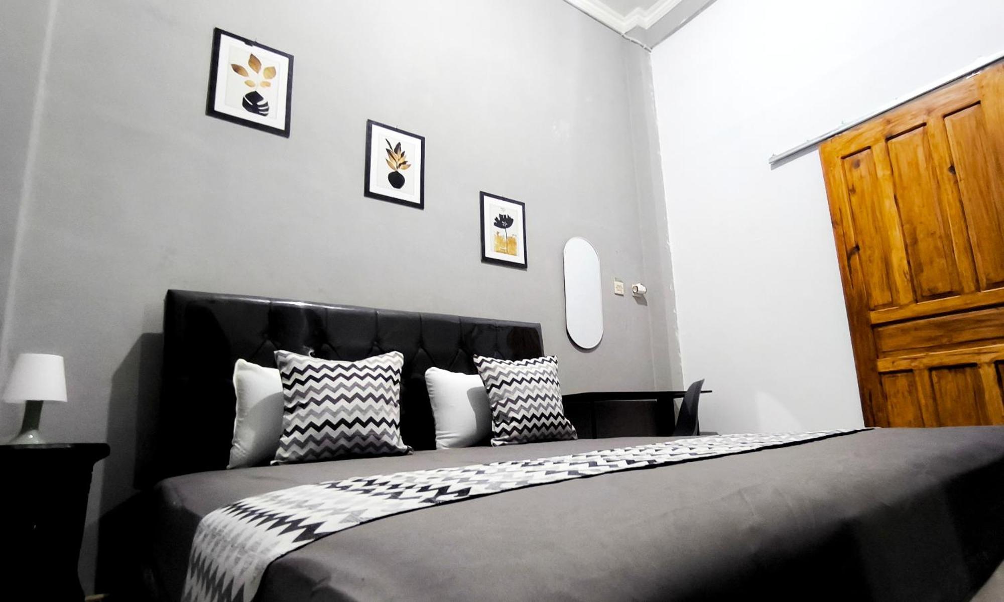 Jogja Day Inn Yogyakarta Esterno foto
