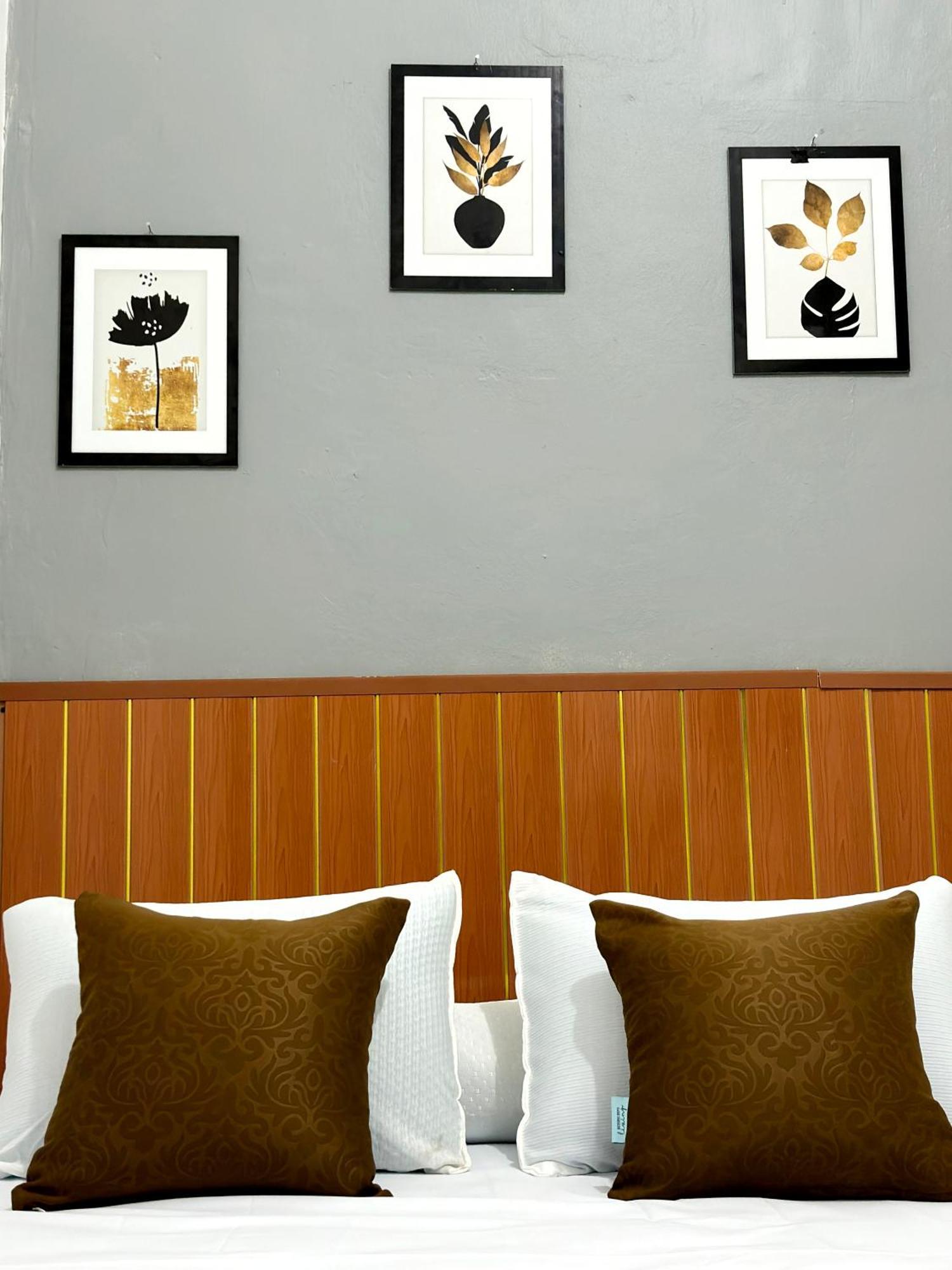 Jogja Day Inn Yogyakarta Esterno foto