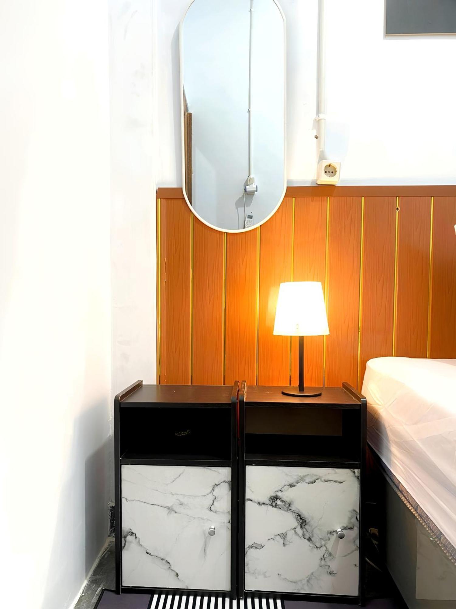 Jogja Day Inn Yogyakarta Esterno foto