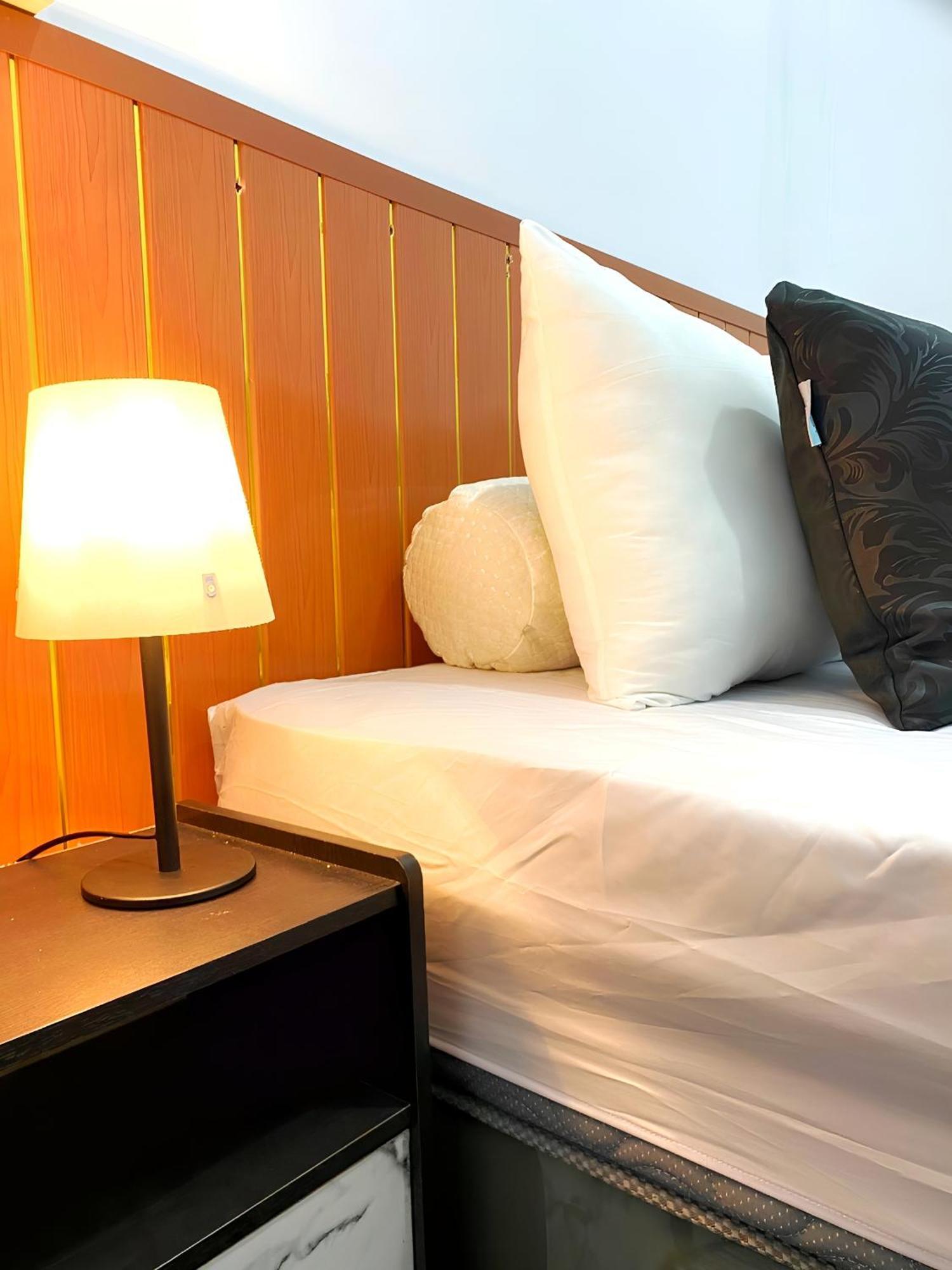 Jogja Day Inn Yogyakarta Esterno foto